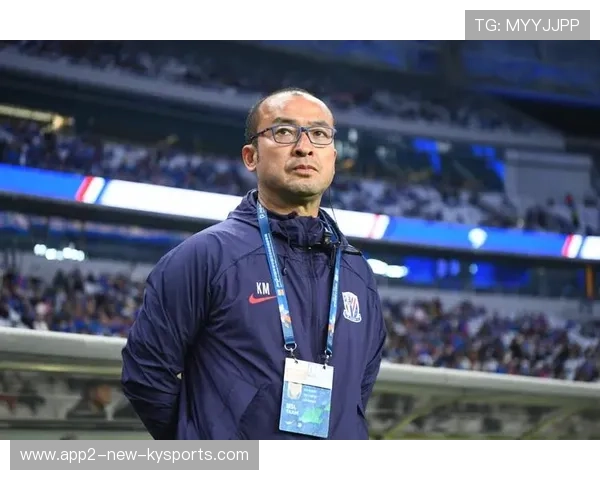 俱乐部青年队教练因表现出色被提拔至一队，俱乐部青年联赛